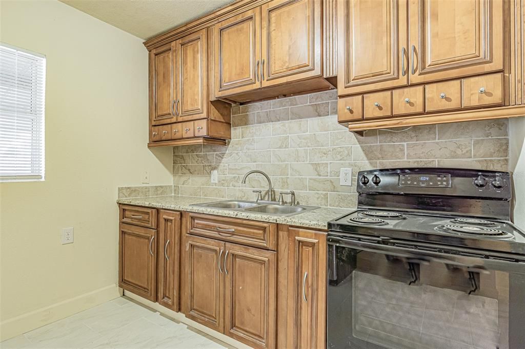 В аренду: $1,795 (2 спален, 2 ванн, 700 Квадратных фут)