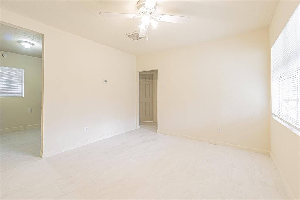 В аренду: $1,795 (2 спален, 2 ванн, 700 Квадратных фут)