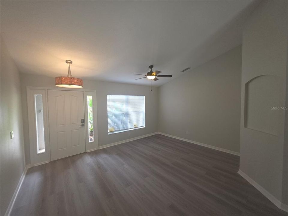 En Venta: $365,000 (3 camas, 2 baños, 1909 Pies cuadrados)