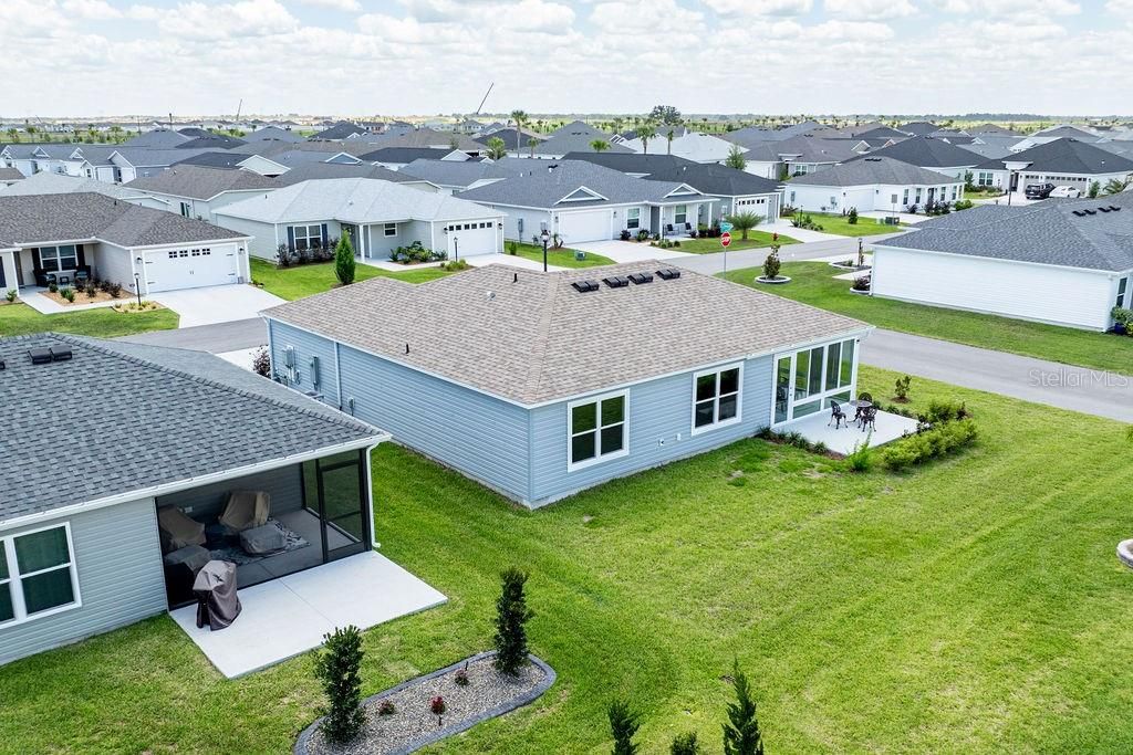 For Sale: $325,000 (2 beds, 2 baths, 1134 Square Feet)