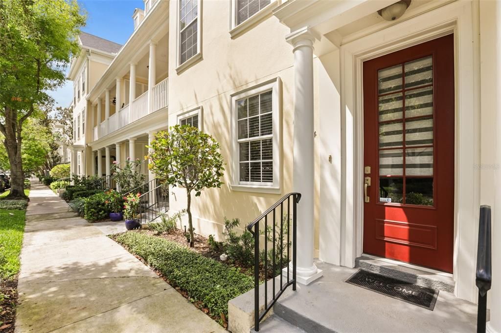 For Sale: $715,000 (3 beds, 3 baths, 1887 Square Feet)