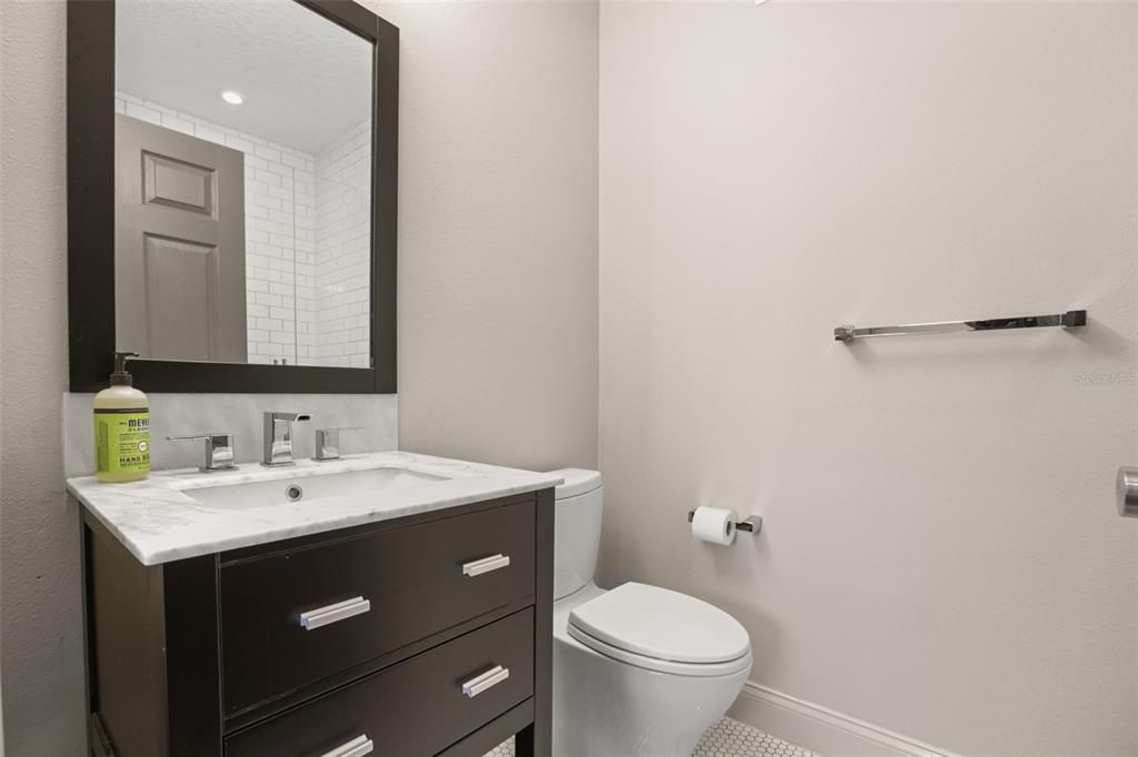 For Sale: $715,000 (3 beds, 3 baths, 1887 Square Feet)