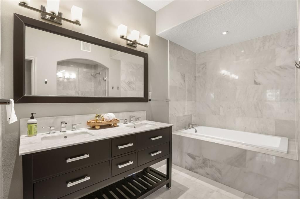 For Sale: $715,000 (3 beds, 3 baths, 1887 Square Feet)