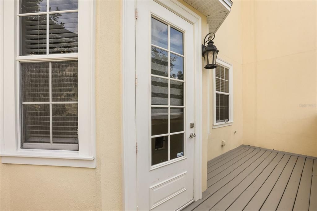 For Sale: $715,000 (3 beds, 3 baths, 1887 Square Feet)