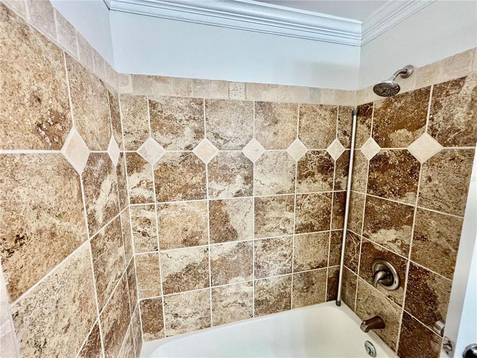 En Venta: $231,900 (3 camas, 2 baños, 1332 Pies cuadrados)