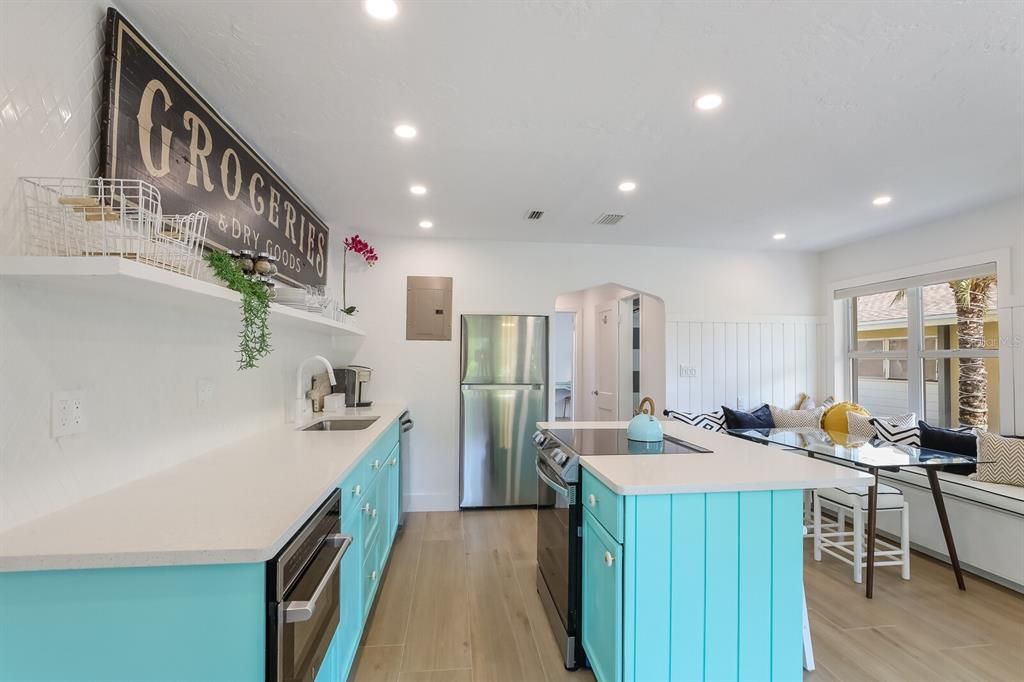For Sale: $3,995,000 (4 beds, 0 baths, 2752 Square Feet)