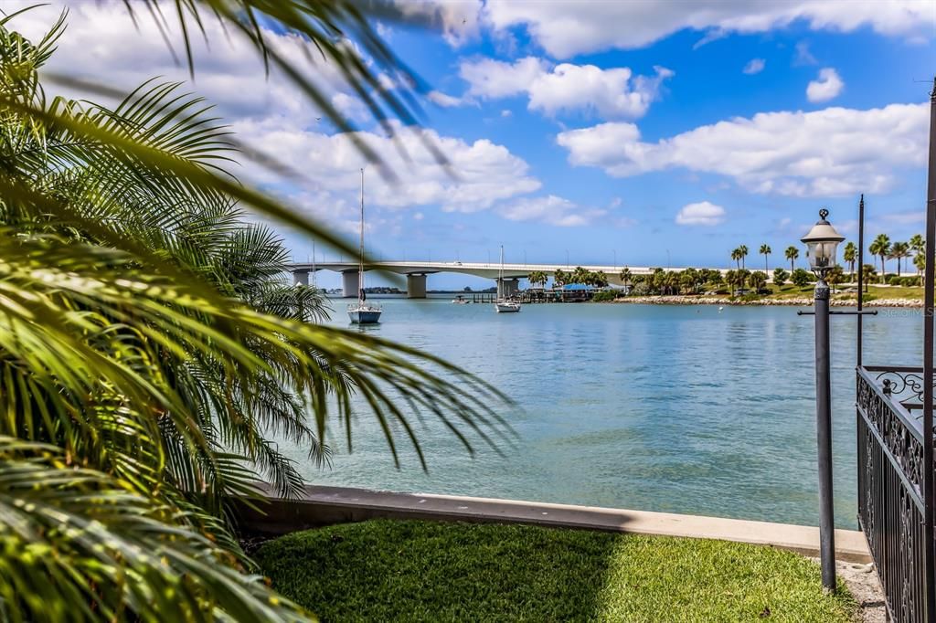 For Sale: $3,995,000 (4 beds, 0 baths, 2752 Square Feet)