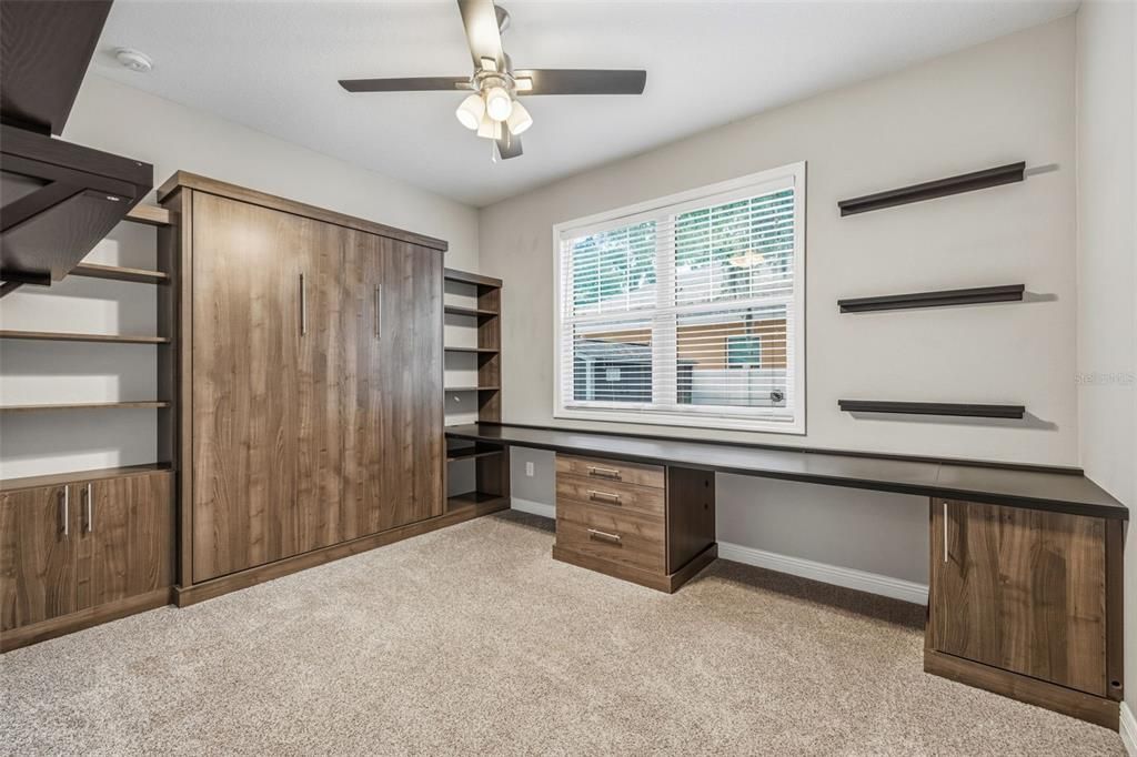 Activo con contrato: $450,000 (3 camas, 2 baños, 1519 Pies cuadrados)