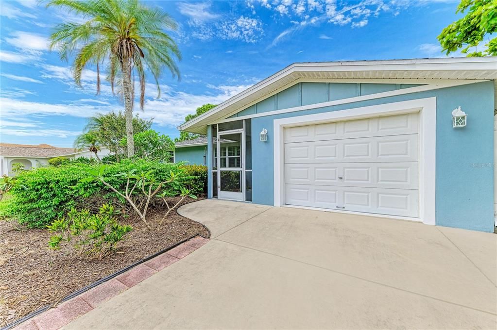 For Sale: $349,000 (3 beds, 2 baths, 1560 Square Feet)