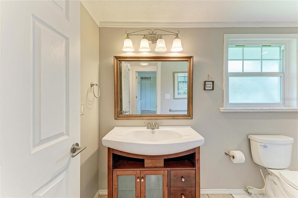 For Sale: $349,000 (3 beds, 2 baths, 1560 Square Feet)