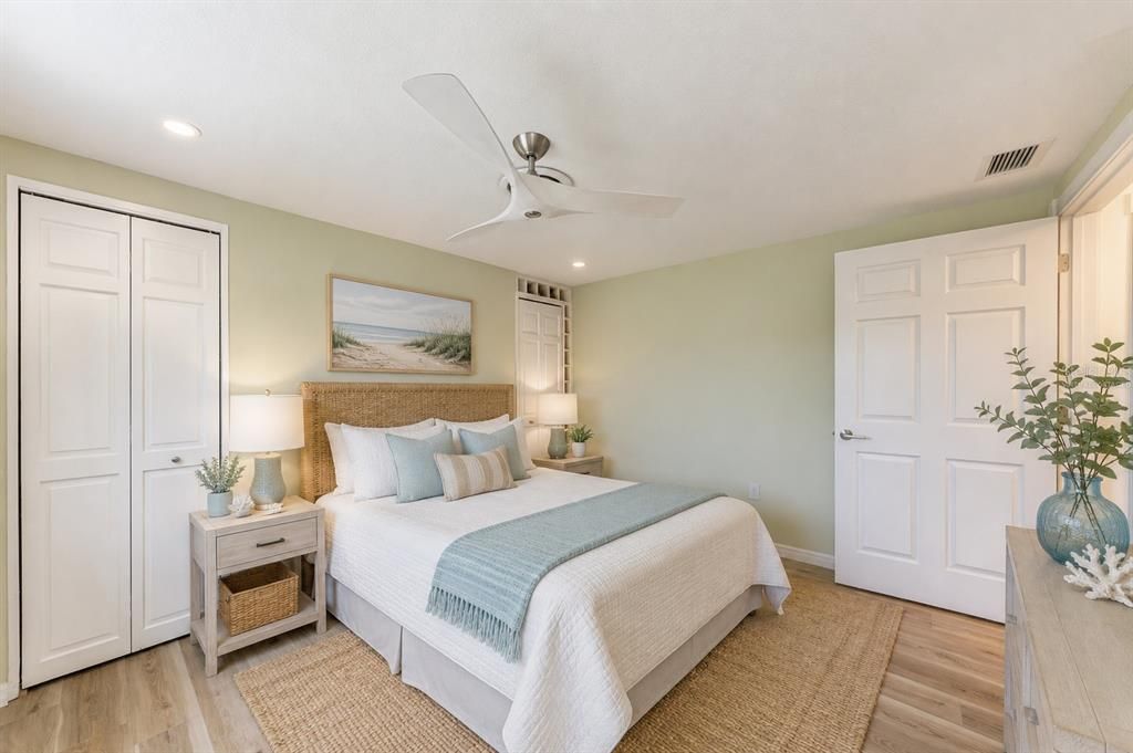 For Sale: $349,000 (3 beds, 2 baths, 1560 Square Feet)