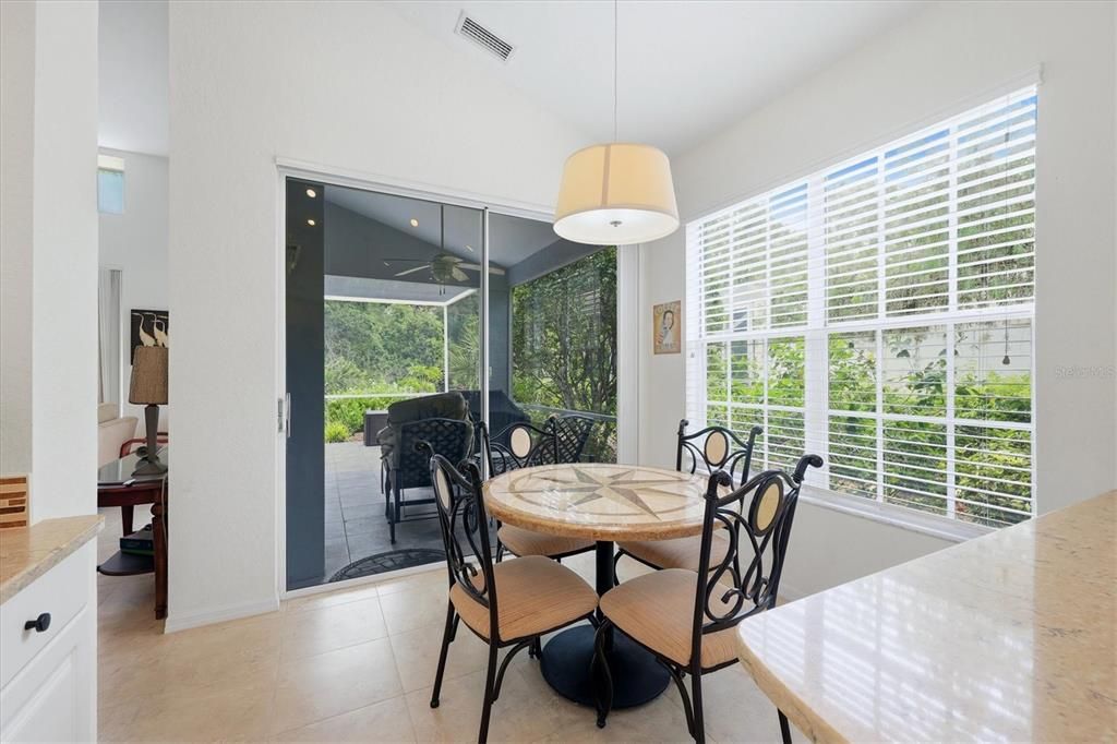 En Venta: $539,900 (2 camas, 2 baños, 1735 Pies cuadrados)
