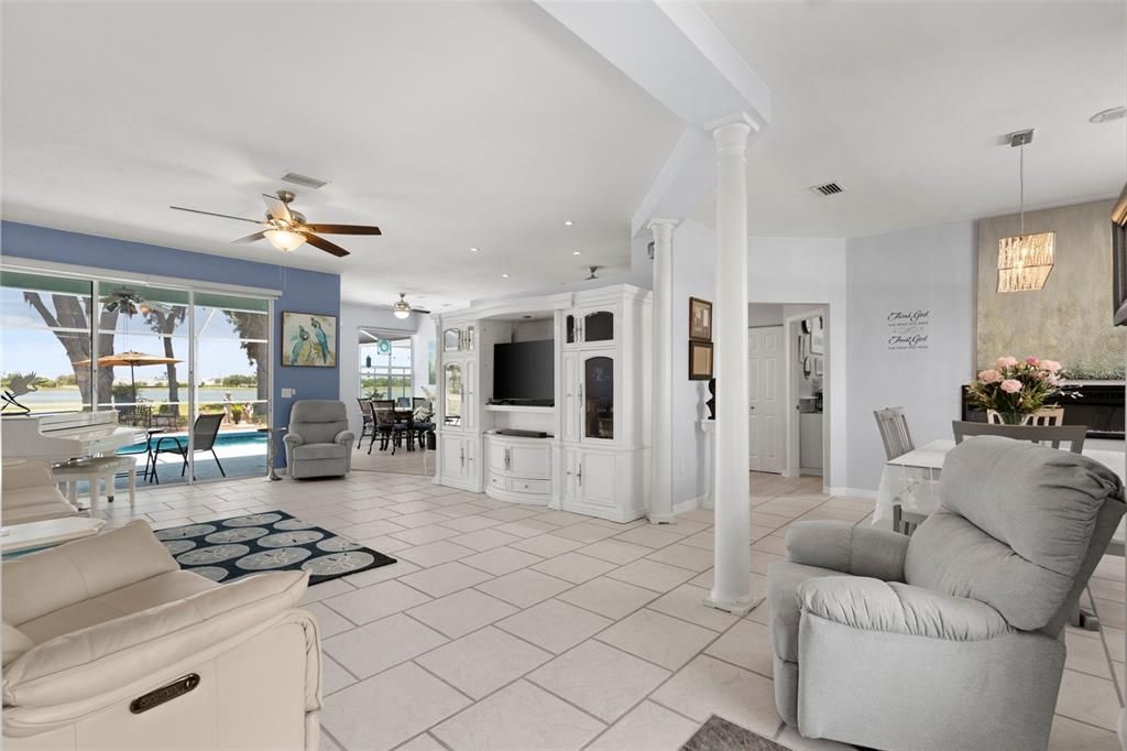 Active With Contract: $479,500 (3 beds, 2 baths, 1967 Square Feet)