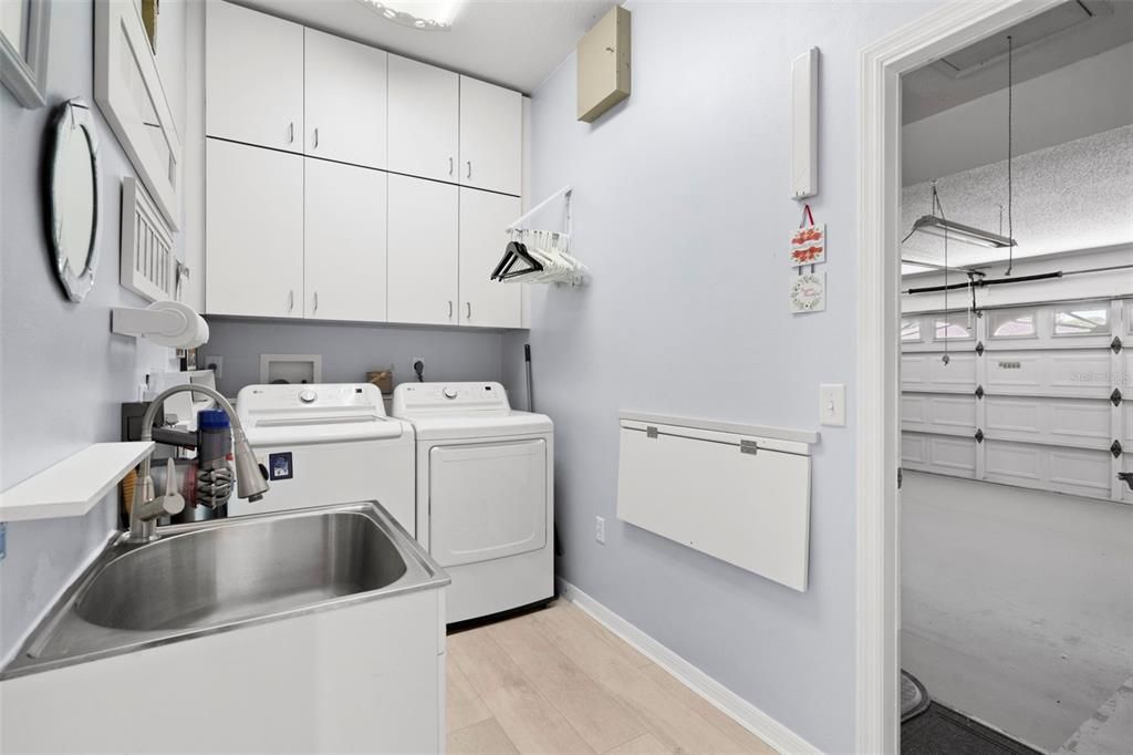 Active With Contract: $479,500 (3 beds, 2 baths, 1967 Square Feet)