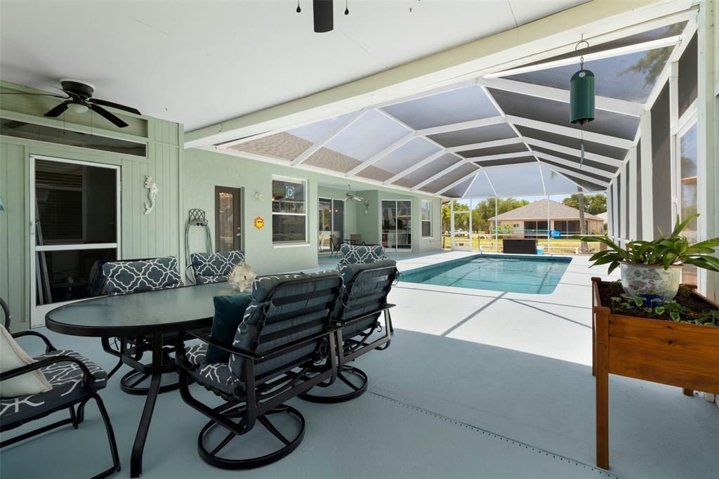 Active With Contract: $479,500 (3 beds, 2 baths, 1967 Square Feet)