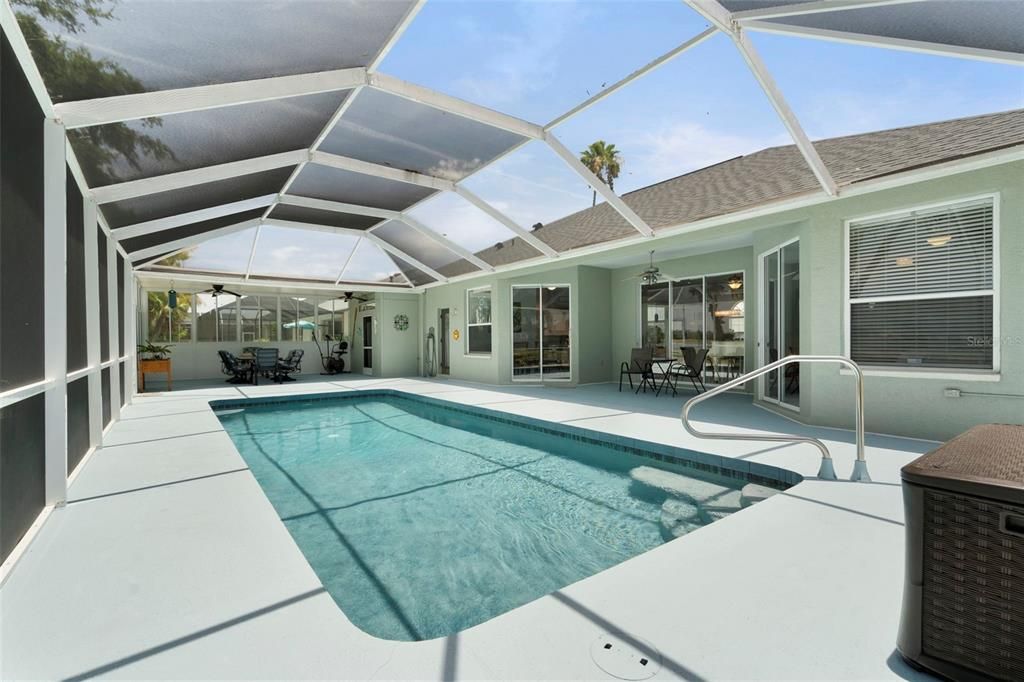 Active With Contract: $479,500 (3 beds, 2 baths, 1967 Square Feet)