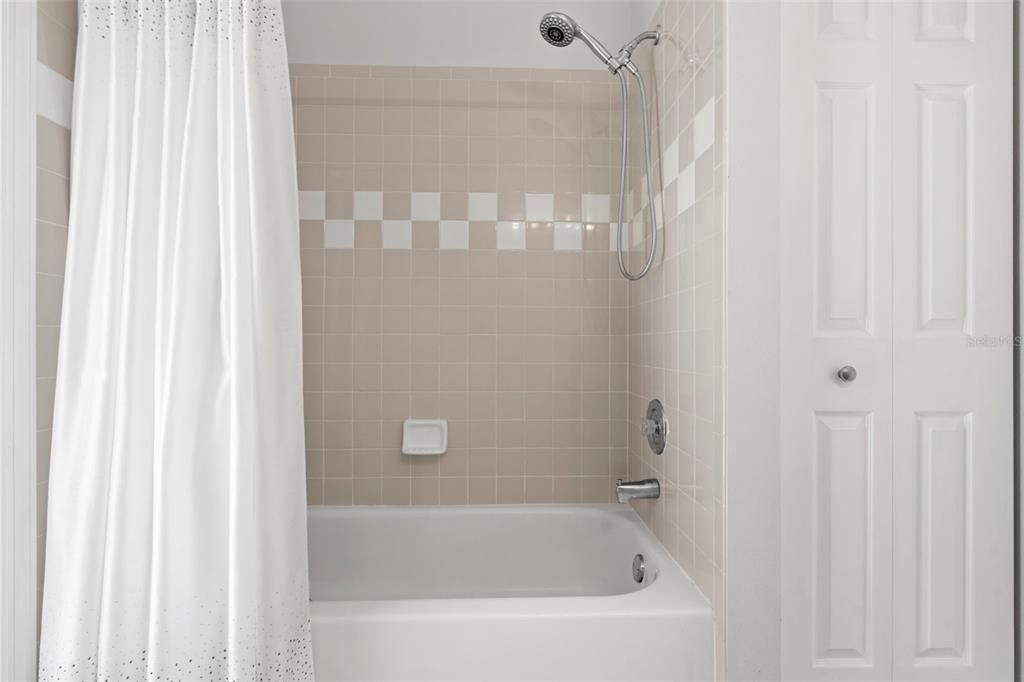 Active With Contract: $479,500 (3 beds, 2 baths, 1967 Square Feet)