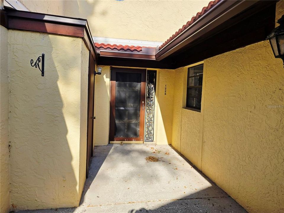 For Rent: $1,800 (2 beds, 2 baths, 1222 Square Feet)