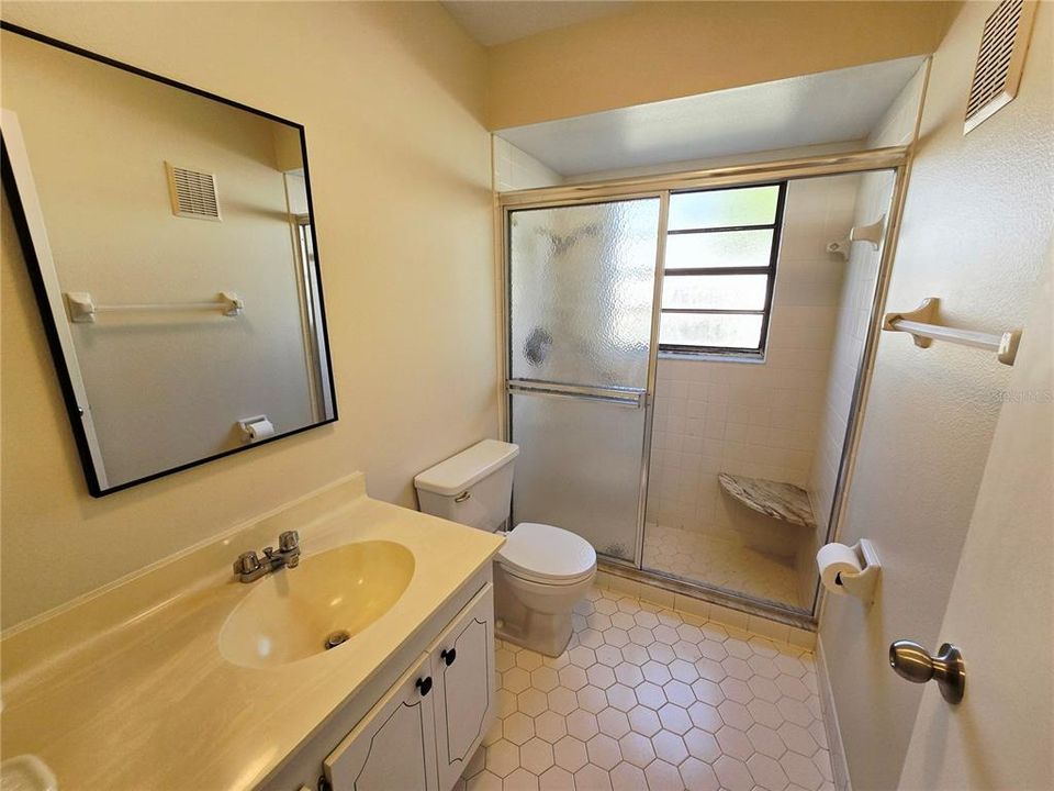 For Rent: $1,800 (2 beds, 2 baths, 1222 Square Feet)