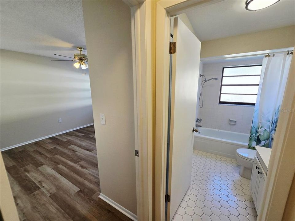 For Rent: $1,800 (2 beds, 2 baths, 1222 Square Feet)