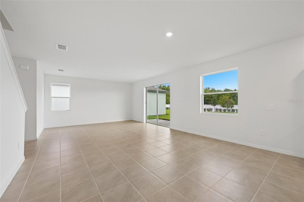 En Venta: $469,999 (3 camas, 2 baños, 2756 Pies cuadrados)