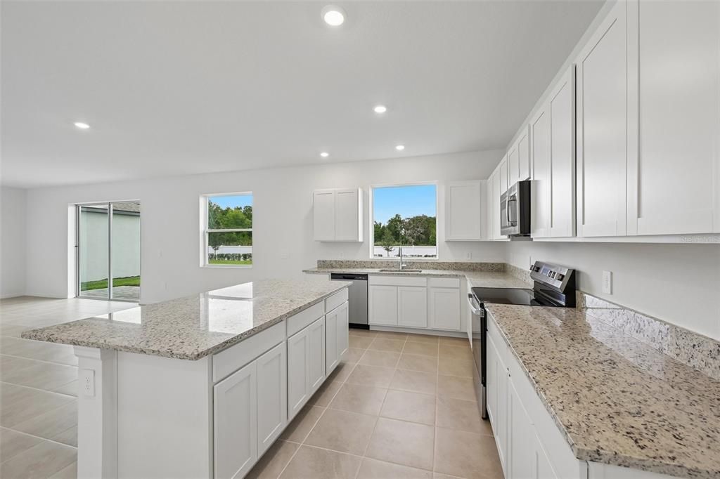 En Venta: $469,999 (3 camas, 2 baños, 2756 Pies cuadrados)
