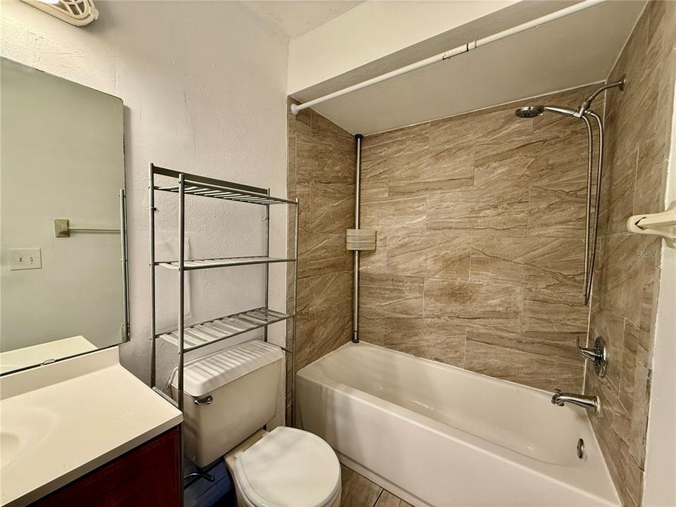 В аренду: $2,200 (3 спален, 2 ванн, 1131 Квадратных фут)