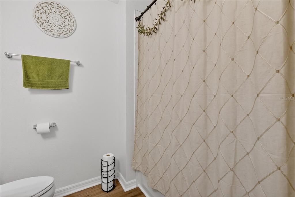 En Venta: $415,000 (3 camas, 2 baños, 1511 Pies cuadrados)