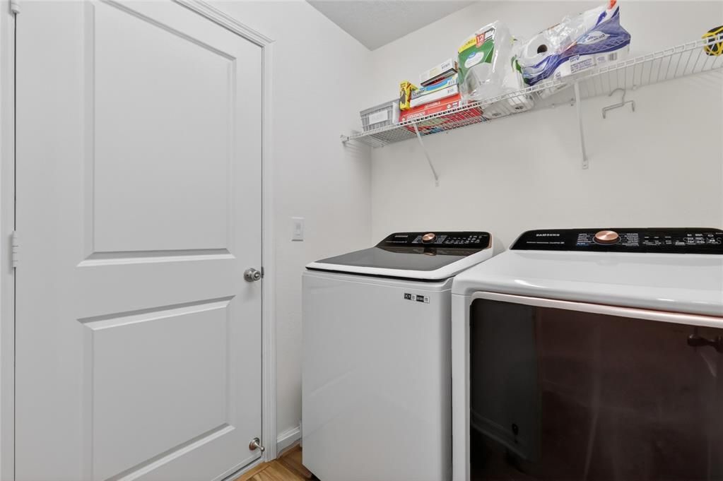 En Venta: $415,000 (3 camas, 2 baños, 1511 Pies cuadrados)