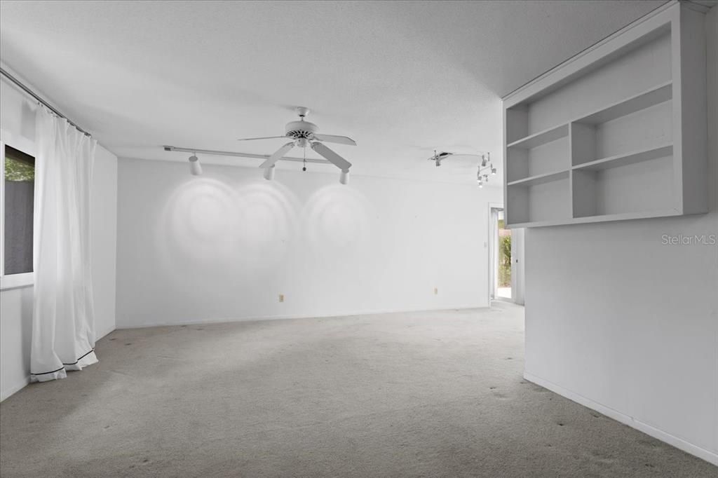 En Venta: $379,000 (3 camas, 2 baños, 1835 Pies cuadrados)
