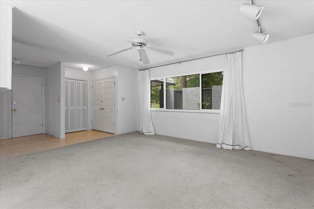 En Venta: $379,000 (3 camas, 2 baños, 1835 Pies cuadrados)