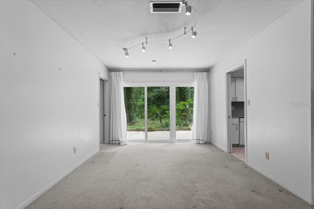 En Venta: $379,000 (3 camas, 2 baños, 1835 Pies cuadrados)