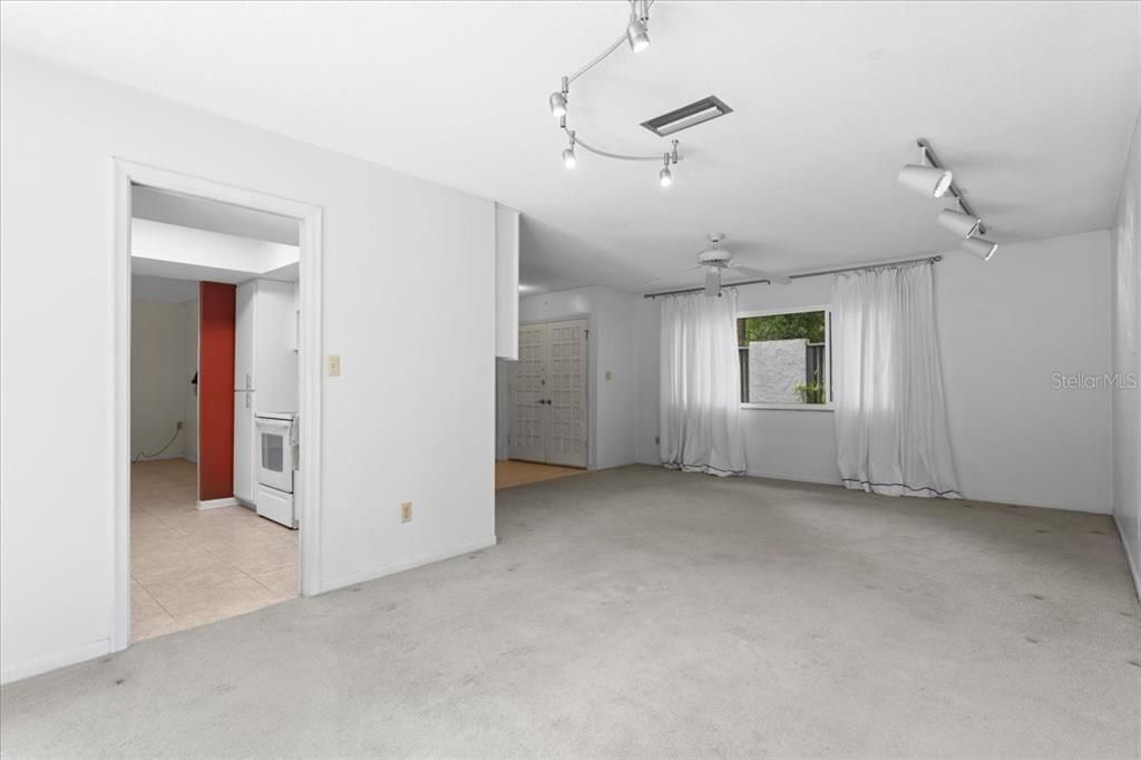 En Venta: $379,000 (3 camas, 2 baños, 1835 Pies cuadrados)