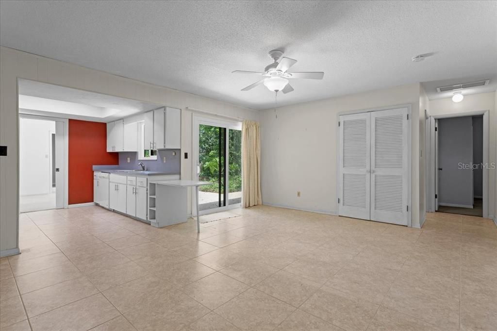 En Venta: $379,000 (3 camas, 2 baños, 1835 Pies cuadrados)
