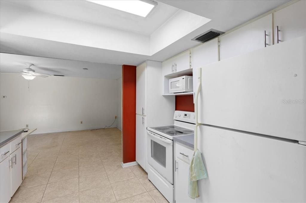 En Venta: $379,000 (3 camas, 2 baños, 1835 Pies cuadrados)