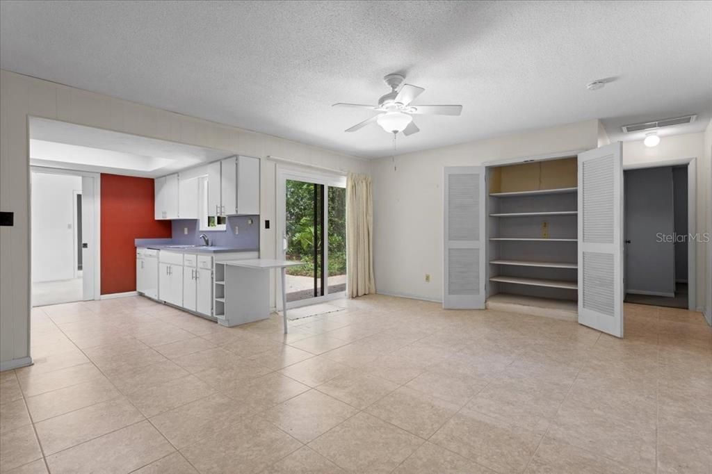 En Venta: $379,000 (3 camas, 2 baños, 1835 Pies cuadrados)