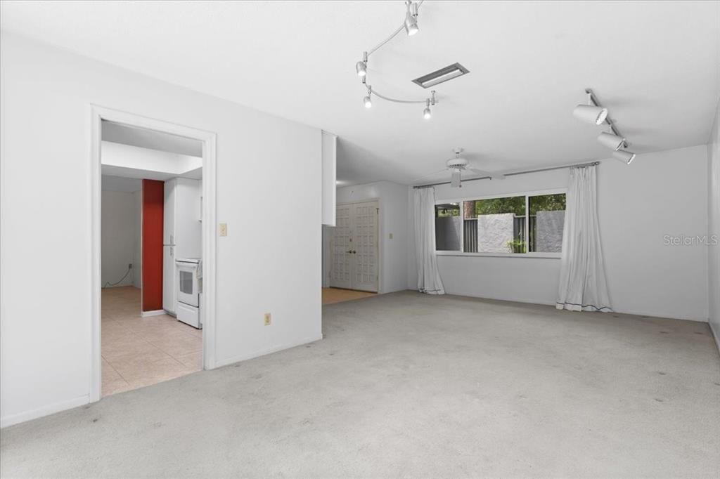 En Venta: $379,000 (3 camas, 2 baños, 1835 Pies cuadrados)