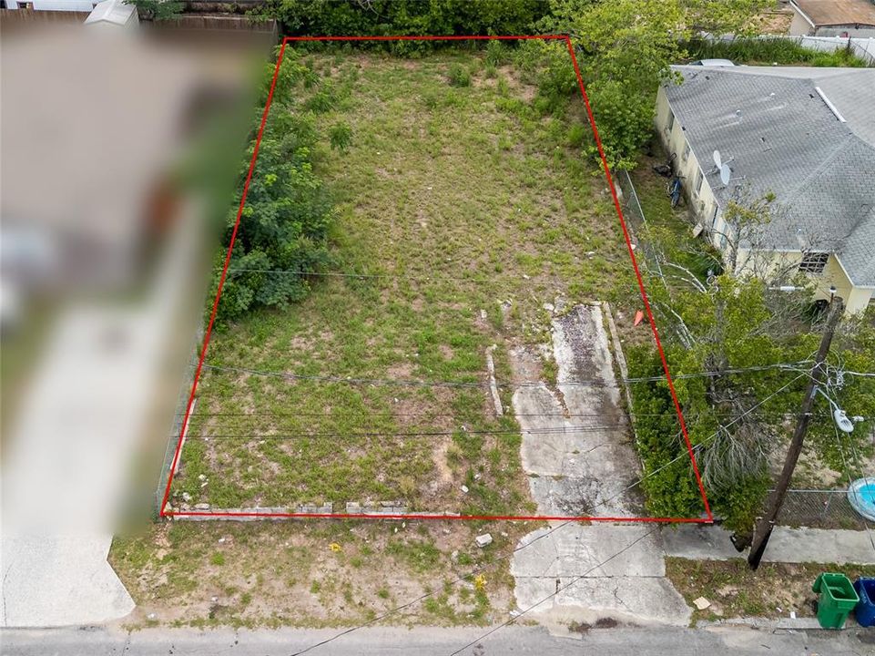 合同活跃: $85,000 (0.13 acres)
