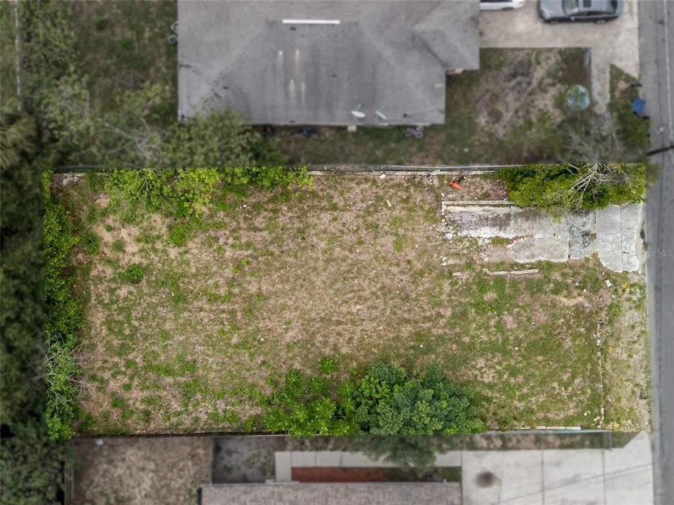 合同活跃: $85,000 (0.13 acres)