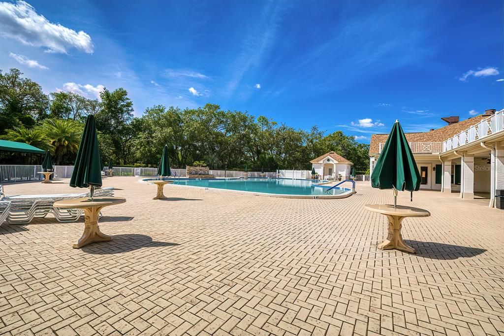 For Sale: $269,900 (2 beds, 2 baths, 1736 Square Feet)