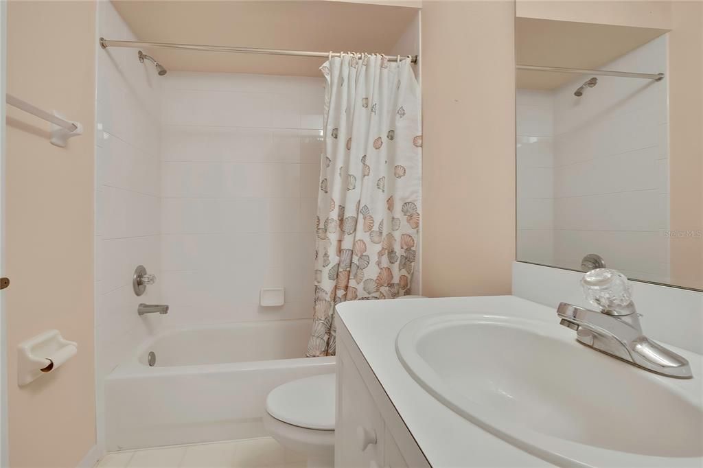 For Sale: $269,900 (2 beds, 2 baths, 1736 Square Feet)