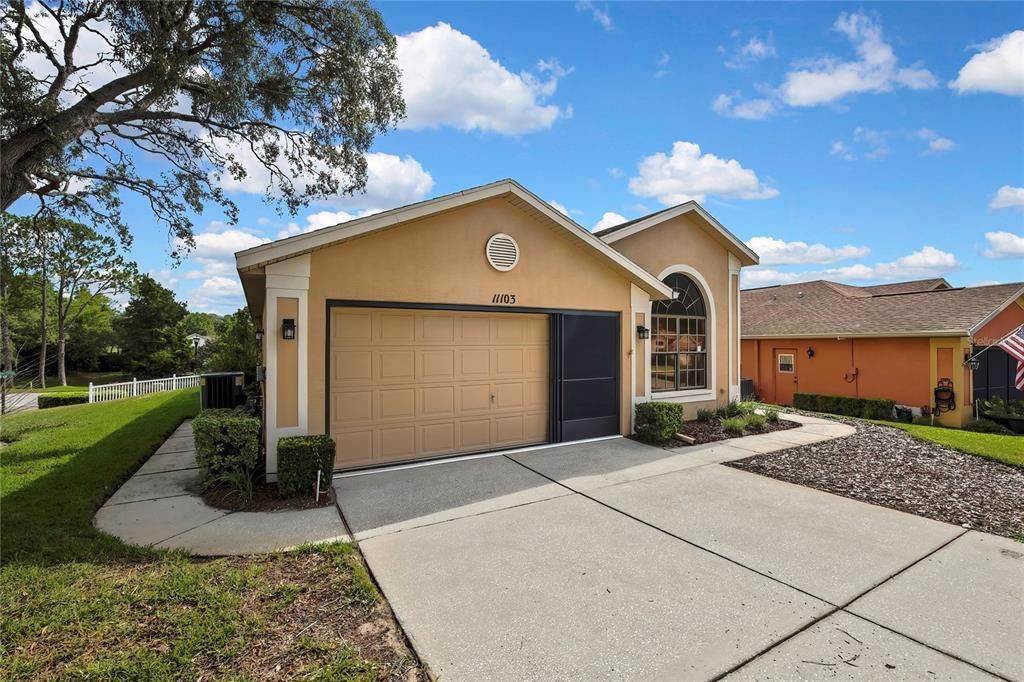 For Sale: $269,900 (2 beds, 2 baths, 1736 Square Feet)