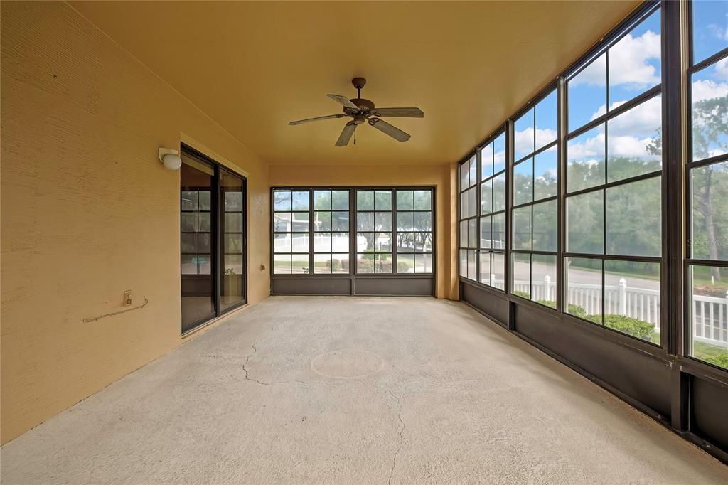 For Sale: $269,900 (2 beds, 2 baths, 1736 Square Feet)