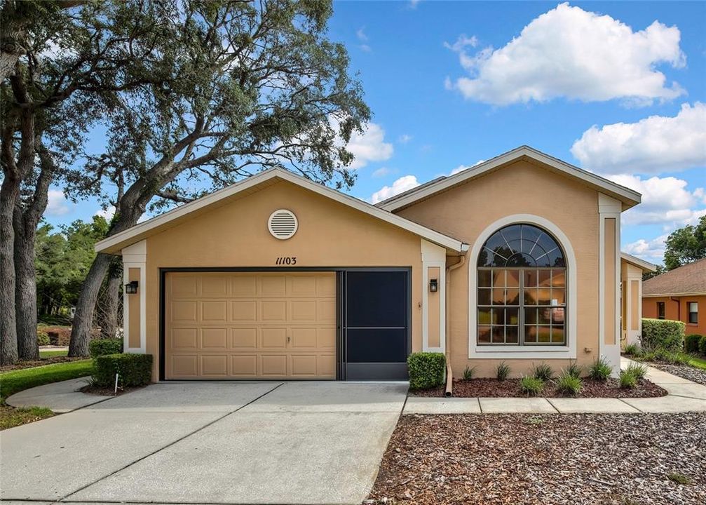 For Sale: $269,900 (2 beds, 2 baths, 1736 Square Feet)