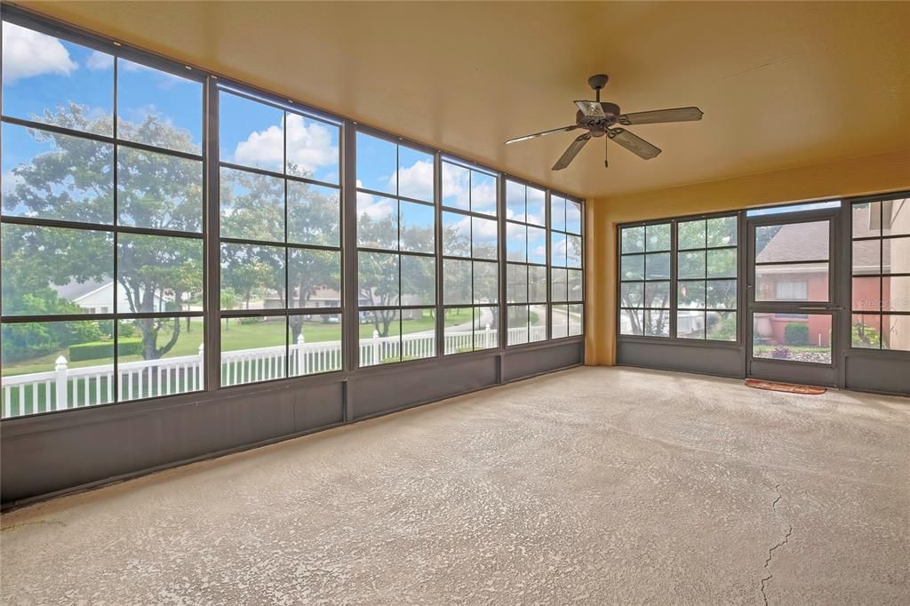 For Sale: $269,900 (2 beds, 2 baths, 1736 Square Feet)