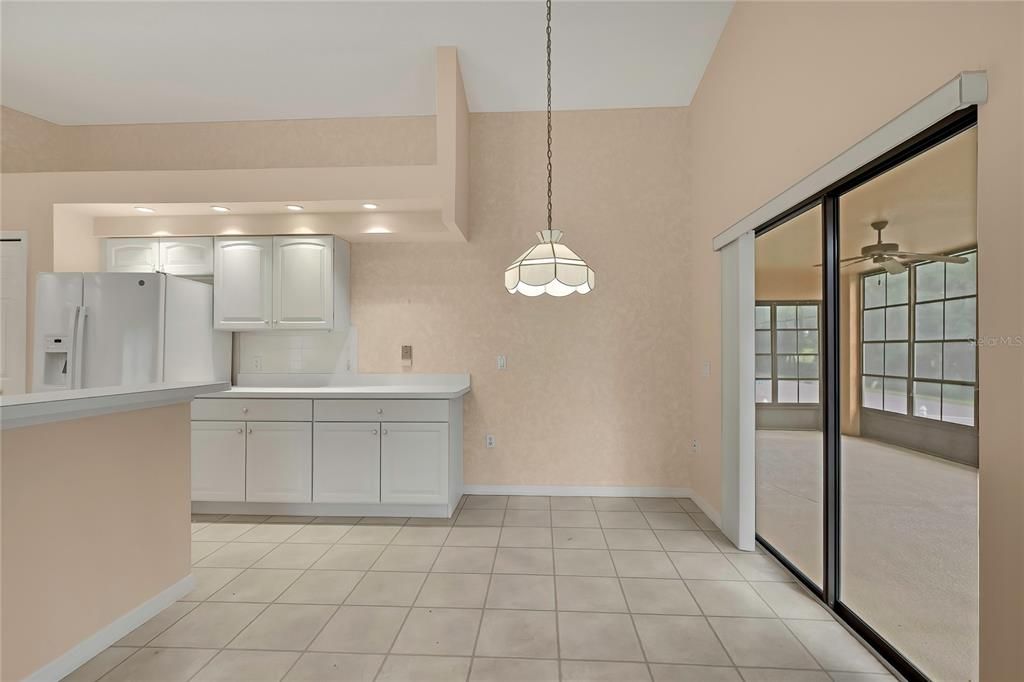 For Sale: $269,900 (2 beds, 2 baths, 1736 Square Feet)