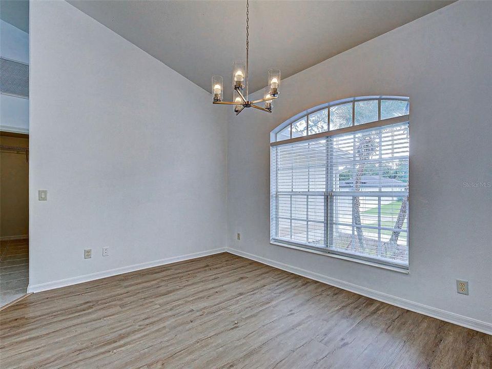 For Sale: $375,000 (3 beds, 2 baths, 1994 Square Feet)