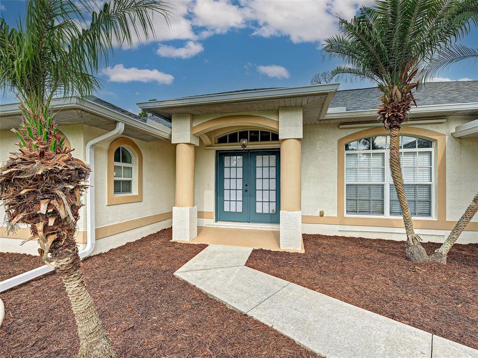 For Sale: $375,000 (3 beds, 2 baths, 1994 Square Feet)