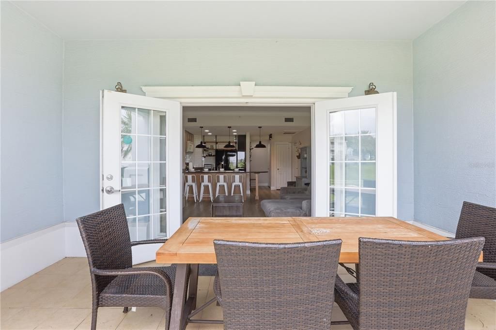 For Sale: $305,000 (3 beds, 2 baths, 1344 Square Feet)