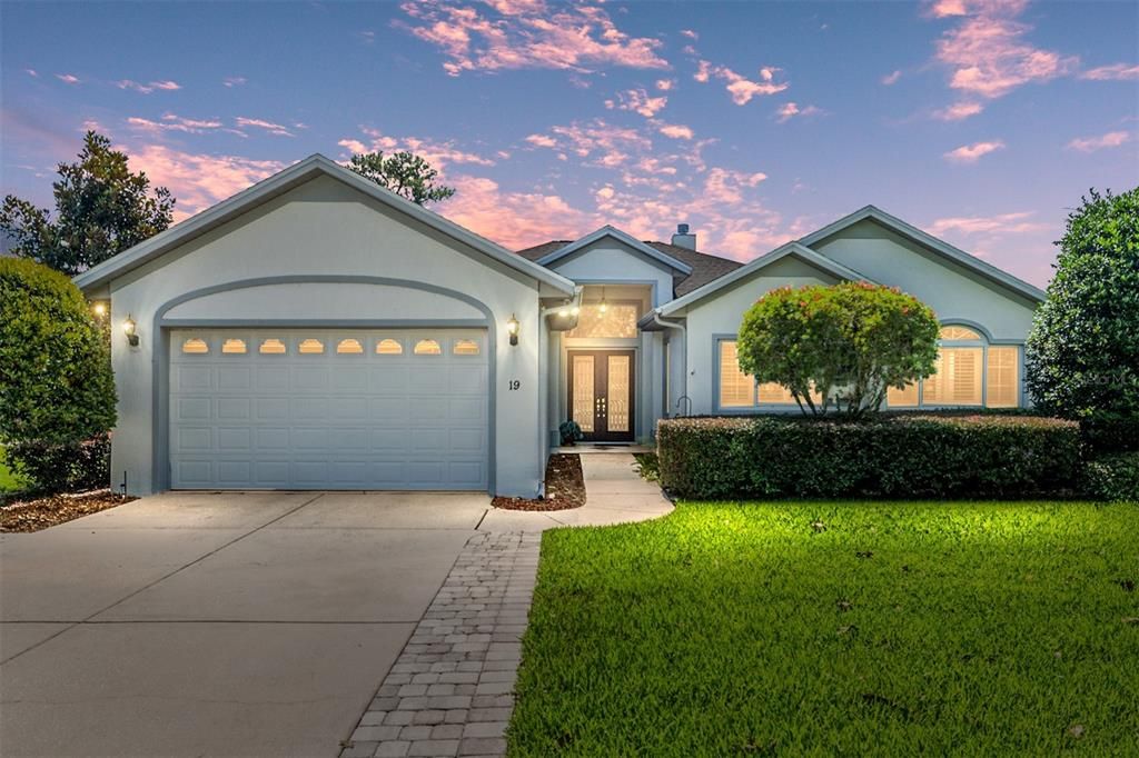 For Sale: $329,000 (3 beds, 2 baths, 2266 Square Feet)